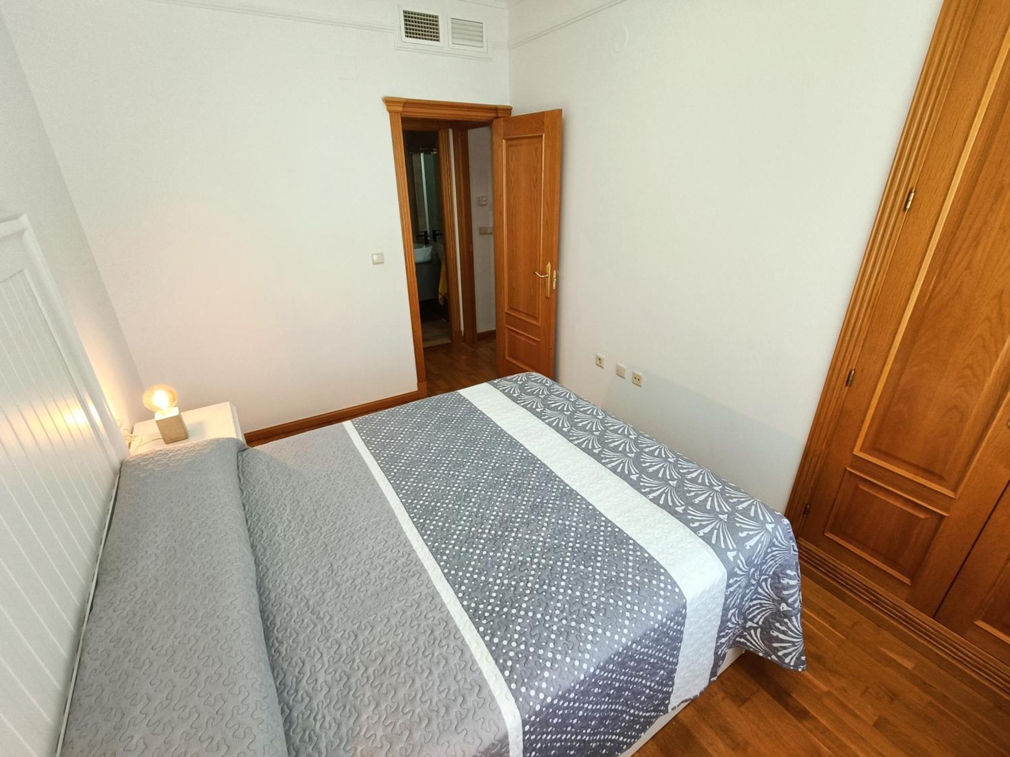 Piso En Pleno Centro De Albacete Con Garajeアパートメント エクステリア 写真